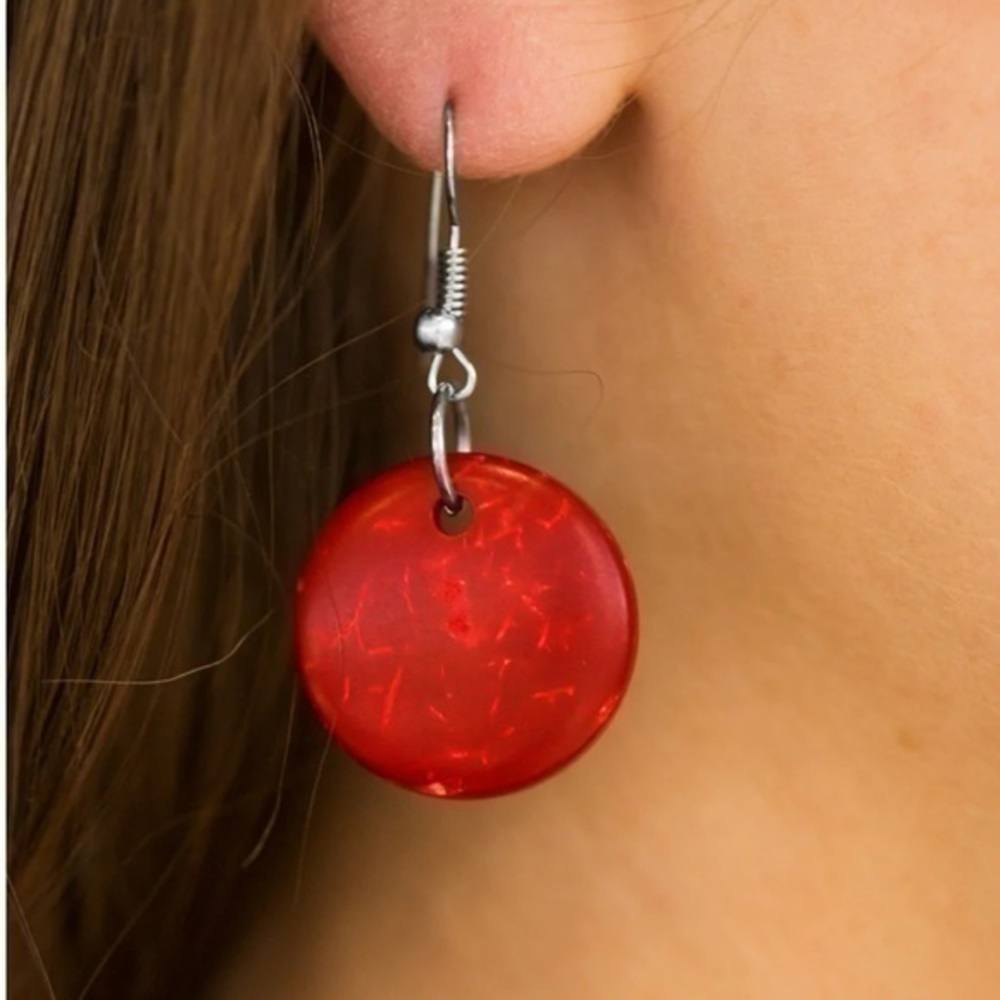Red wooden beaded necklace and earring set - Picture 2 of 8